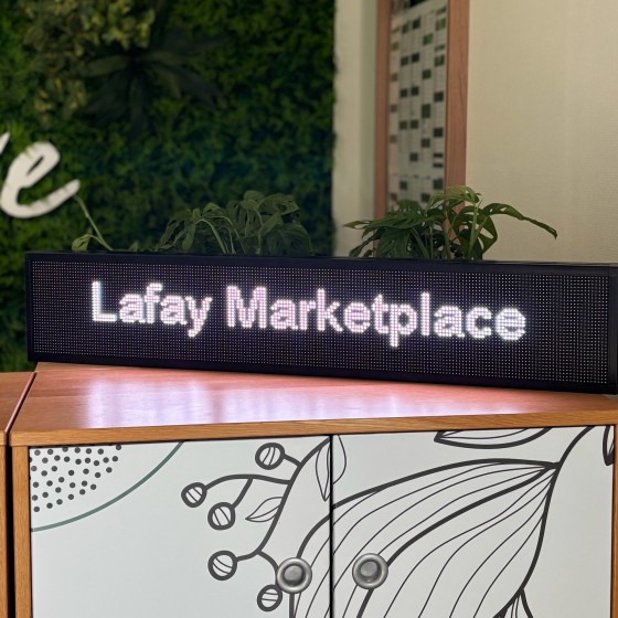 Afficheur dynamique personnalisable pour espaces professionnels