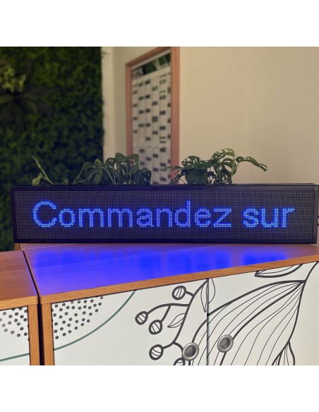 Afficheur dynamique personnalisable pour espaces professionnels