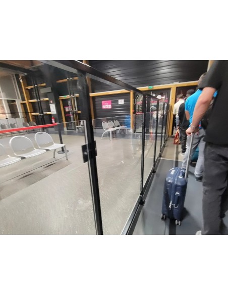 Matelclear® est un panneau stratifié compact transparent