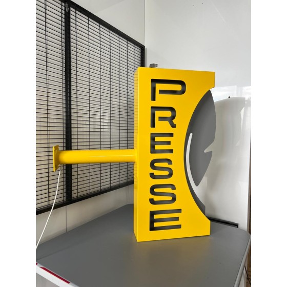 Enseigne PRESSE Plume 2025 | Signalétique Officielle