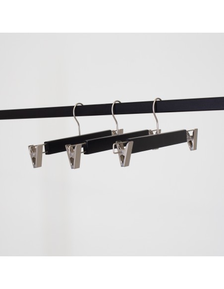 cintre bois de lotus noir 34 cm avec 2 crochets finition mat