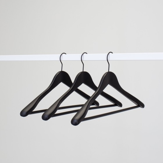 Cintre soft touch noir, barre antiglisse pour pantalons, 44 cm, croche