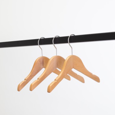 Cintre en bois avec encoches, 26 cm, bois de lotus, crochet brillant 2