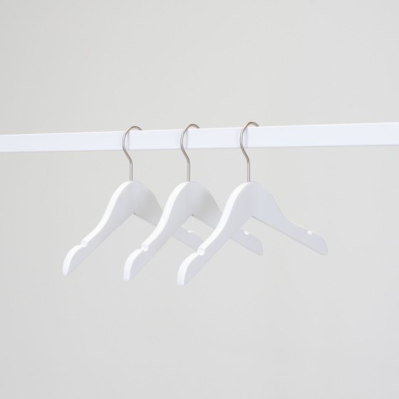 Cintre enfant blanc avec encoches, 26 cm, bois de lotus, crochet mat