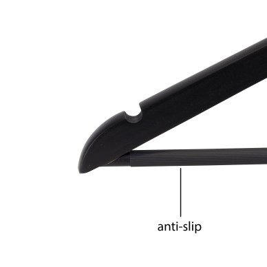 Cintre noir avec encoches et barre antiglisse, 44 cm, bois de lotus, c 2