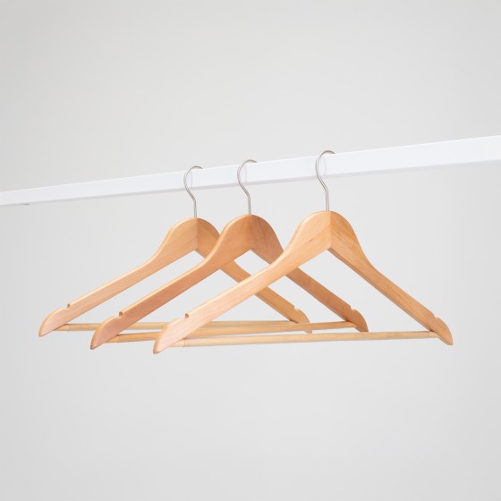 Cintre en bois avec encoches et barre antiglisse, 44 cm, crochet mat