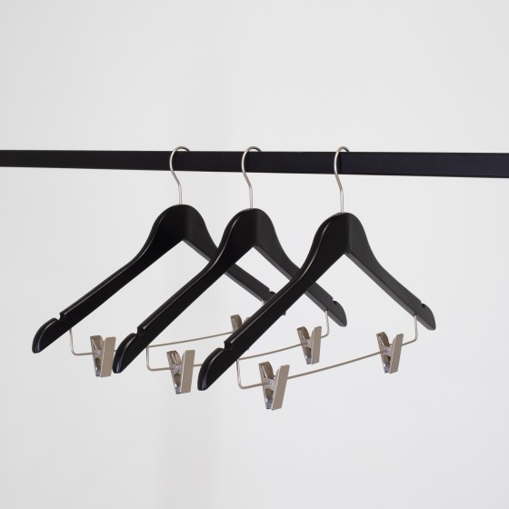 Cintre noir à pinces, avec encoches, 44 cm, bois de lotus, crochet mat