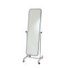 Miroir sur roulettes
