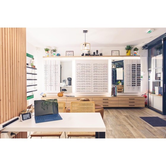 panneau mural de présentation de lunettes