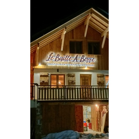 Montage sur lisses de lettres