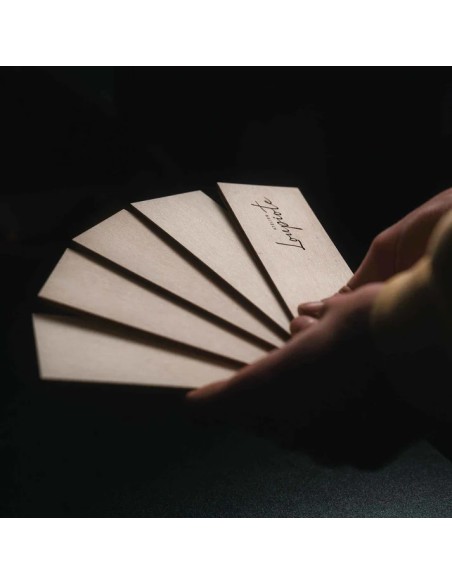 Suspension lumineuse élégante et moderne en bois