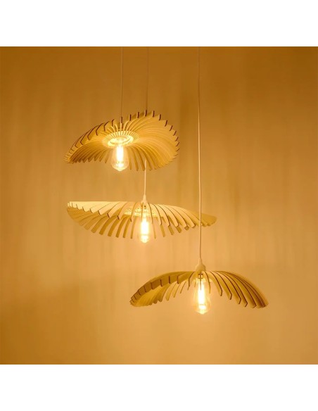 suspension bois à la lumière douce et harmonieuse