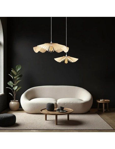 Suspension lumineuse poétique et enveloppante en bois