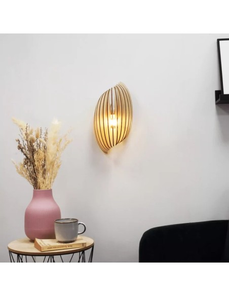Assia, l'applique murale en bois design qui illumine votre espace