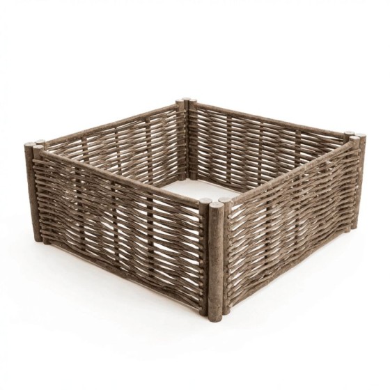 Carré de potager en noisetier tressé