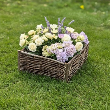 Cache pot naturel en noisetier