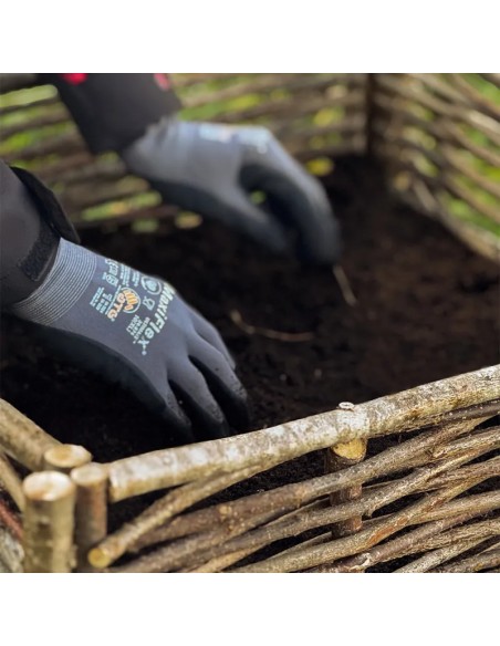 Cache pot naturel en noisetier