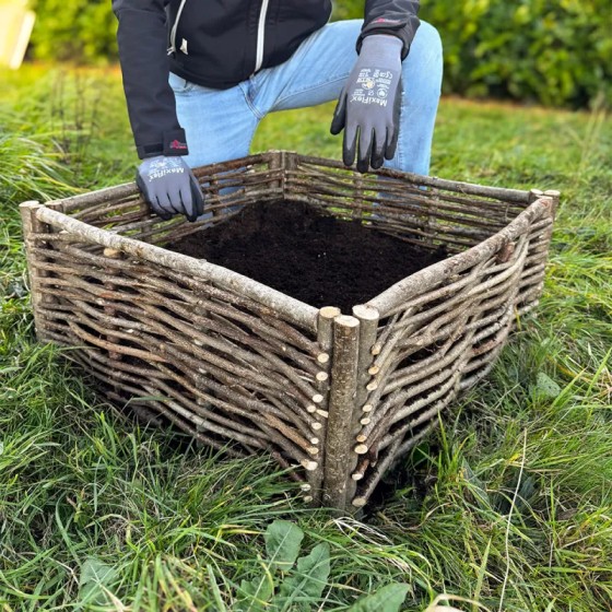 Cache pot naturel en noisetier