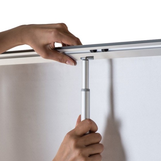 roll stand ou kakemono pour affichage publicitaire