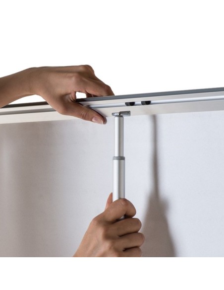 roll stand ou kakemono pour affichage publicitaire