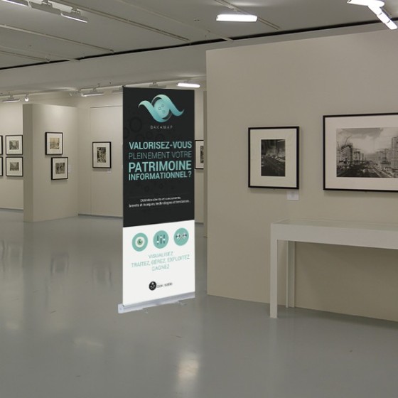roll stand ou kakemono pour affichage publicitaire maîtrisé