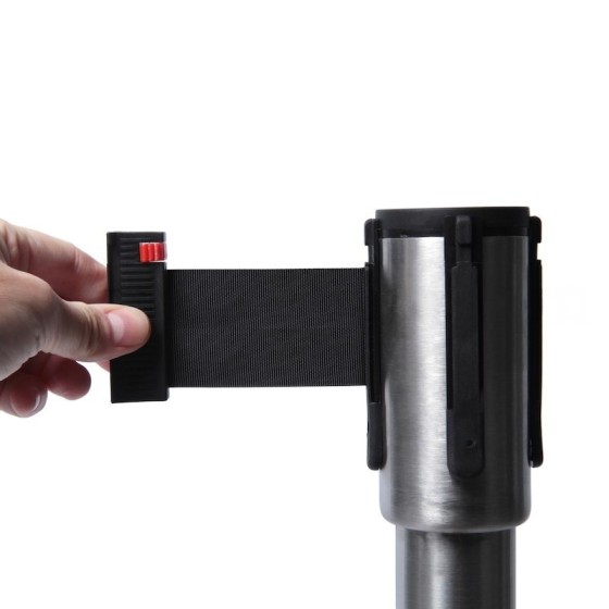 Poteau de guidage avec sangle