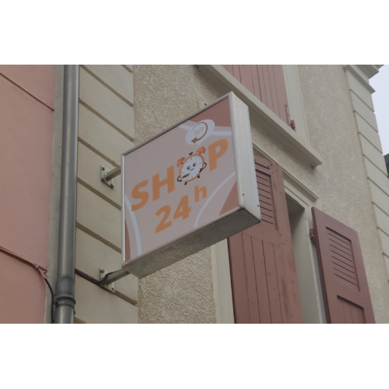 Enseigne drapeau caisson lumineux