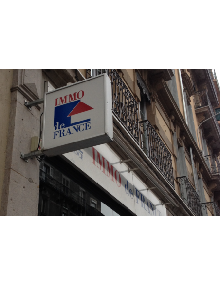 Enseigne drapeau caisson lumineux