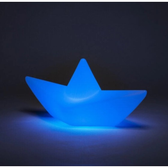 Apportez une lumière calme et rêveuse avec la célèbre lampe Boat