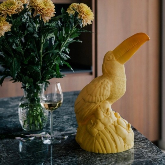 Apportez une lumière polyvalente avec la lampe à poser Eden Touca