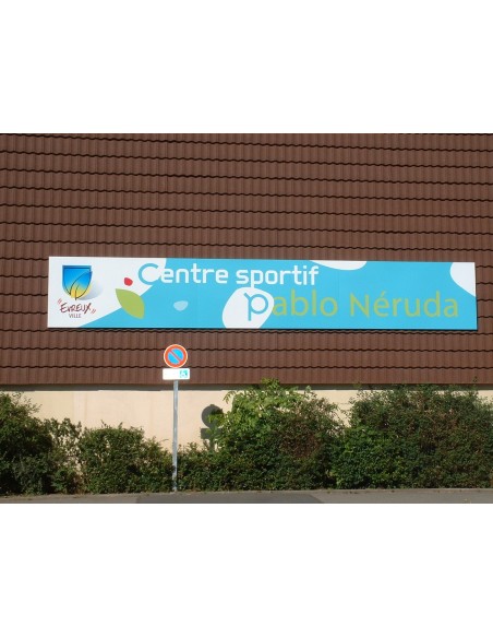 Panneau plié mural fixation par cadre aluminium