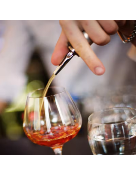 bec verseur en inox pour mesurer le débit