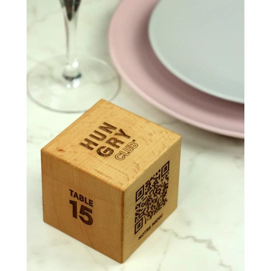 cube QR code en bois