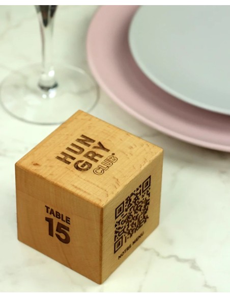 cube QR code en bois