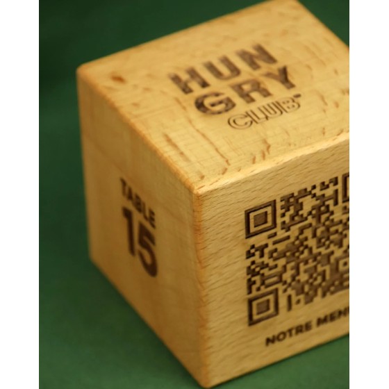 cube QR code en bois
