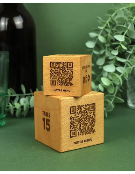 cube QR code en bois