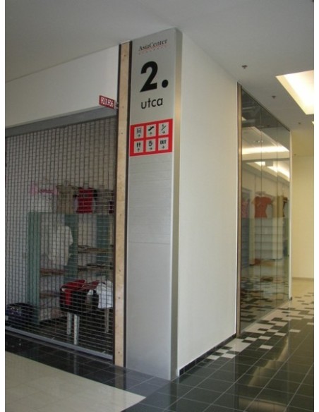 Panneau plié mural fixation par cornière et lisse Z