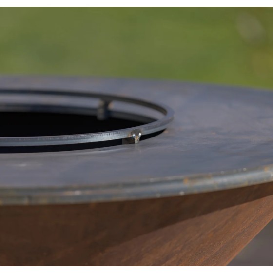 Equipez votre brasero avec le rebord acier spécifique